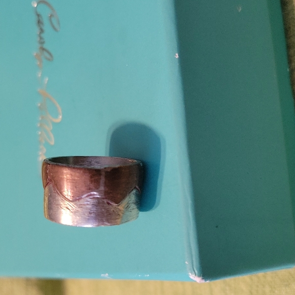 Unique ring - Picture 3 of 4